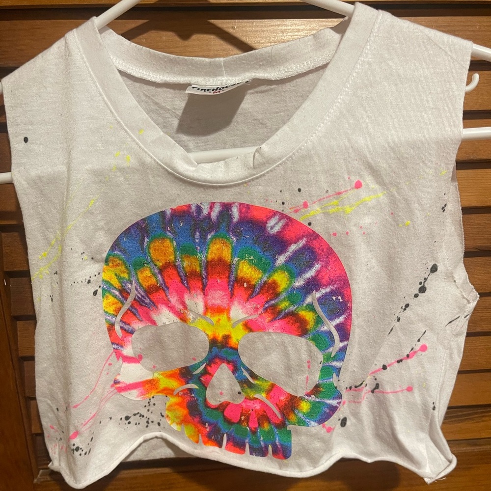 Firehouse medium skull‎ crop top